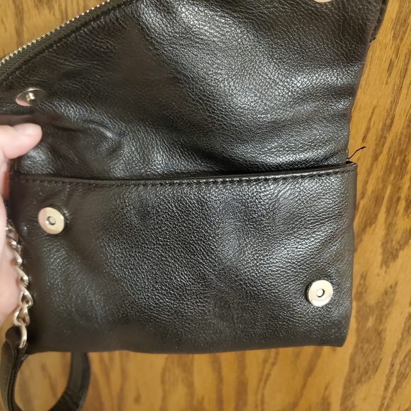 Jennifer Lopez Black Leather Wristlet with Silver Chain - Picture 5 of 10